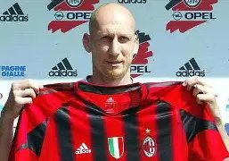 冰墩墩灵感,源自冰糖葫,雪容融设计,云顶娱乐,云顶娱乐官网,云顶娱乐H5官网